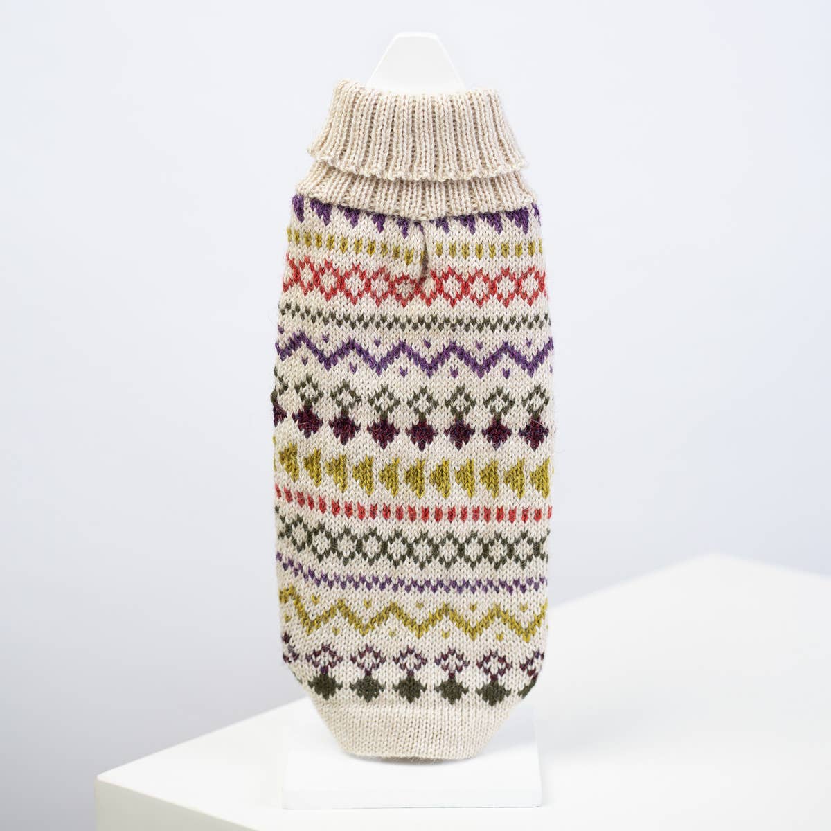 Beiger Tribal-Alpaka-Hundepullover