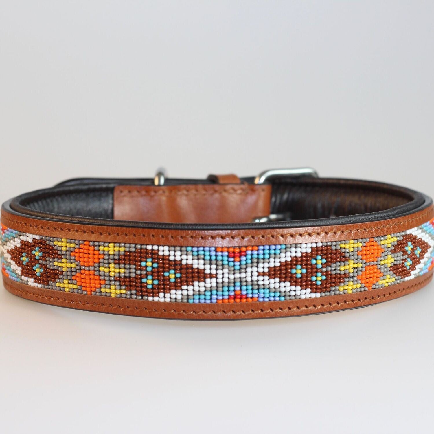 Halsband, Namib, Kayline