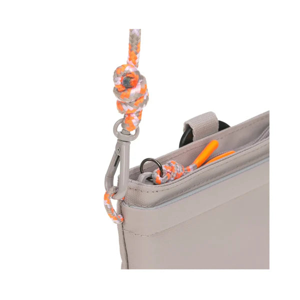 Dog Snack Back Karl, PALOPA